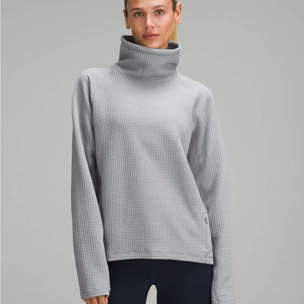 Lululemon Waffle-Knit Funnel-Neck Long-Sleeve Shirt Sweater size 6 Outdoor